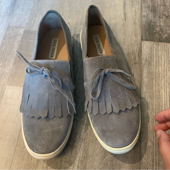 Steve Madden suede fringe loafer - Picture 2 of 4